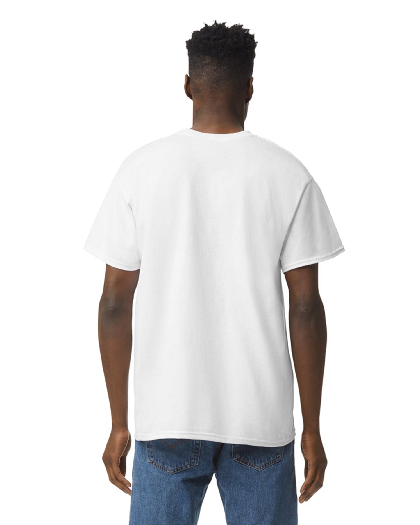 Medium White Gildan 5000 