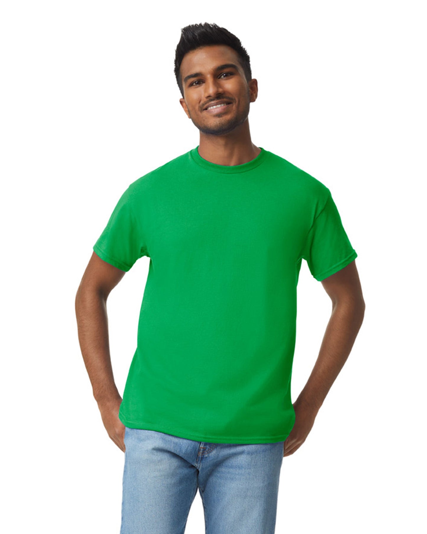 Medium Irish Green Gildan 5000 